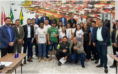 Alunos do SENAR apresentam projeto Com a Mão na Terra à Câmara Municipal de Alenquer